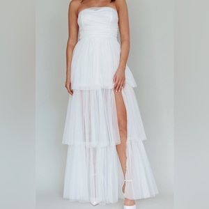 Selfie Leslie bridal Strapless Maxi Dress White